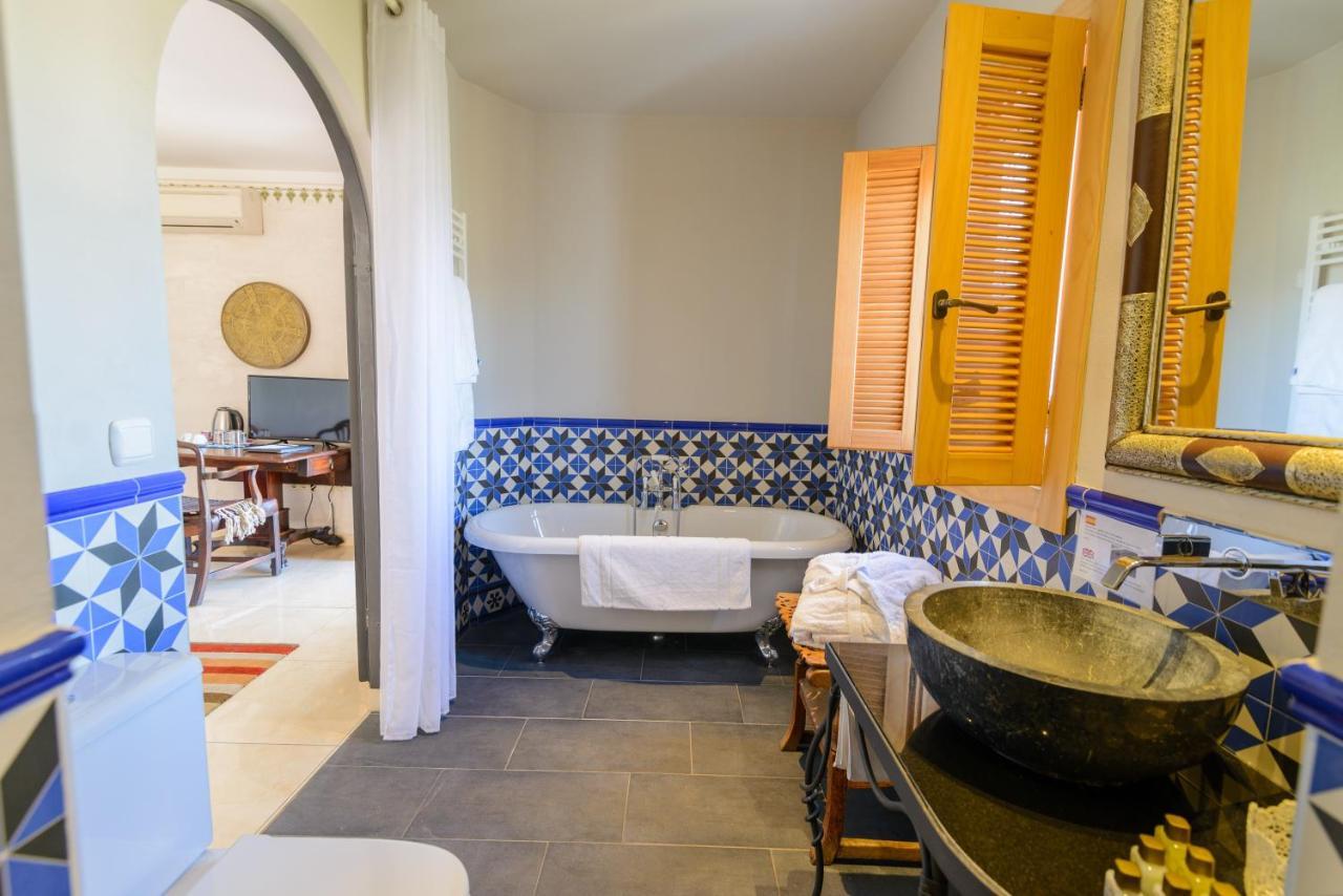 Las Orquideas Hotel Spain Los Romanes Ngoại thất bức ảnh